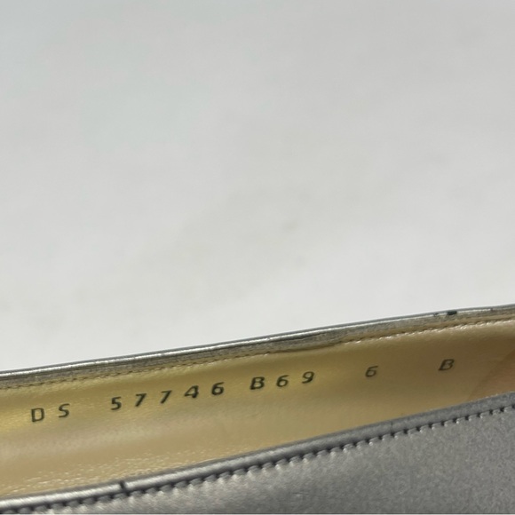 Salvatore Ferragamo Pumps Womens 6 B Metallic Silver Gray Leather Heels Vintage - Picture 13 of 16